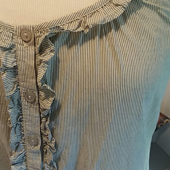 Naked Zebra ruffled camisole striped button - Picture 2 of 7